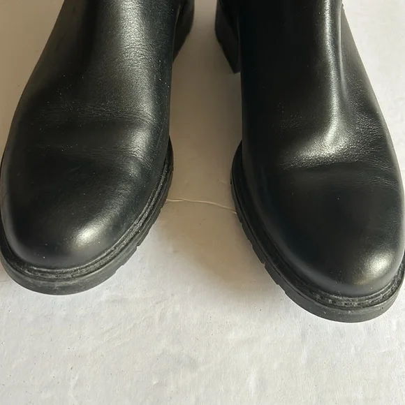 Artica Brown's Black Lug Sole Lined Chelsea Ankle Boot SZ 8 - Picture 5 of 13